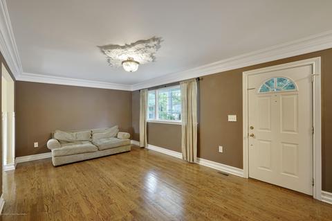 943 Gloucester Ave, Brick, NJ 08723 photo 11
