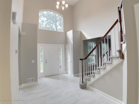 5 Erin Dr, Jackson, NJ 08527 photo 1