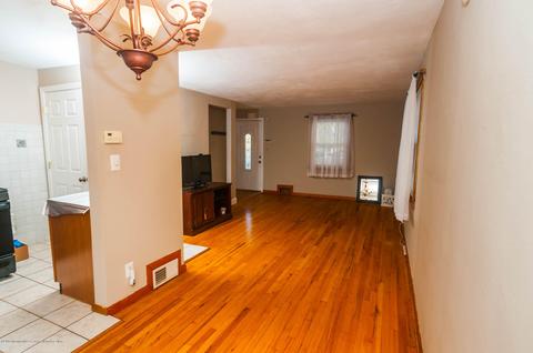93 Macarthur Dr, Edison, NJ 08837 photo 10