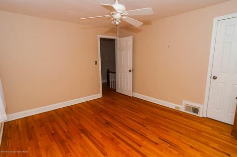 93 Macarthur Dr, Edison, NJ 08837 photo 18