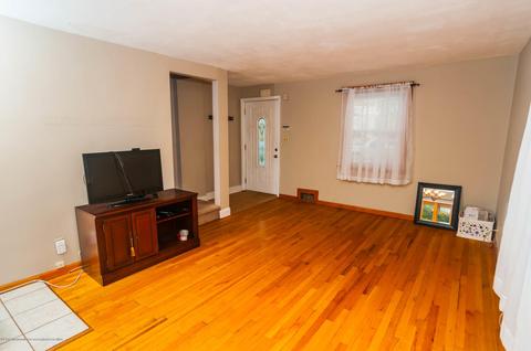 93 Macarthur Dr, Edison, NJ 08837 photo 11