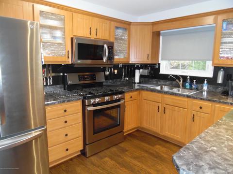 1 Grenada St, Toms River, NJ 08757 photo 2