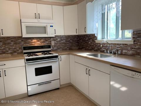 9 Bruce Ter, Jackson, NJ 08527 photo 2