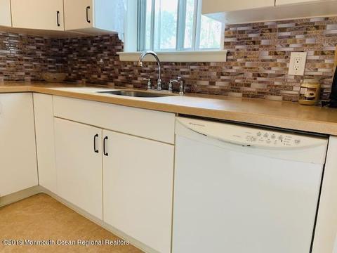 9 Bruce Ter, Jackson, NJ 08527 photo 3