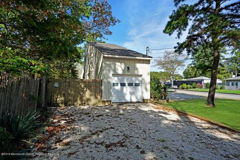 77 Holly Dr, Waretown, NJ 08758 photo 5