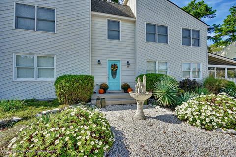 77 Holly Dr, Waretown, NJ 08758 photo 9