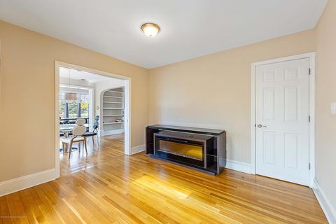 103 Clive St, Edison, NJ 08820 photo 16