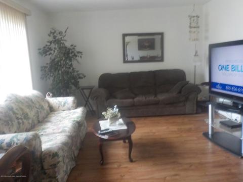 9 River Ln, Brick, NJ 08724 photo 4