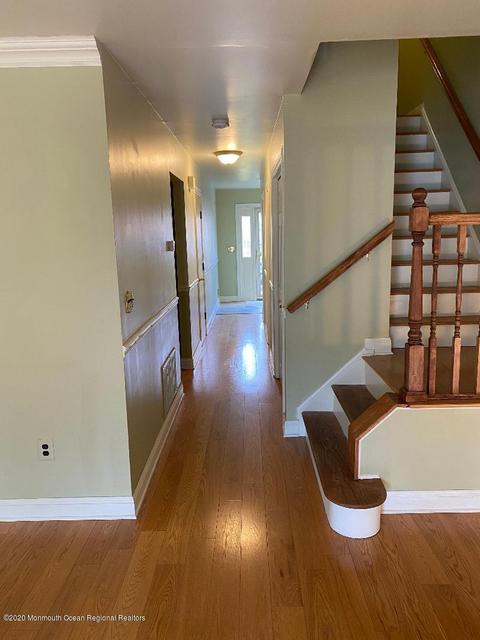 21 Knoll Ct, Matawan, NJ 07747 photo 9