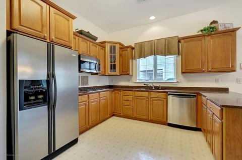 39 Spring Lake Blvd, Waretown, NJ 08758 photo 17