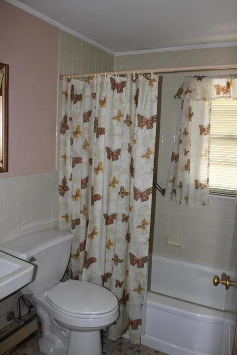 161 Old Rd, Sewaren, NJ 07077 photo 9
