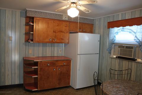 161 Old Rd, Sewaren, NJ 07077 photo 3