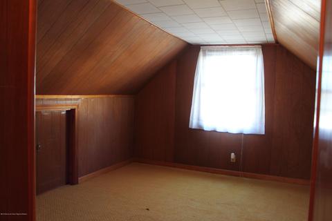 161 Old Rd, Sewaren, NJ 07077 photo 11