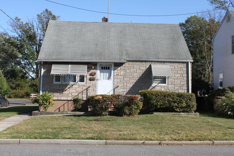 161 Old Rd, Sewaren, NJ 07077 photo 1