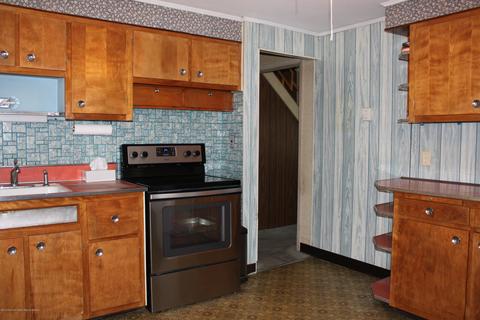 161 Old Rd, Sewaren, NJ 07077 photo 2
