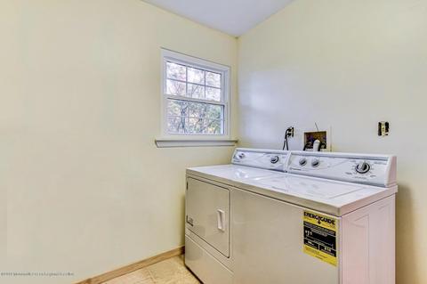 2 Iris Ct, Howell, NJ 07731 photo 13