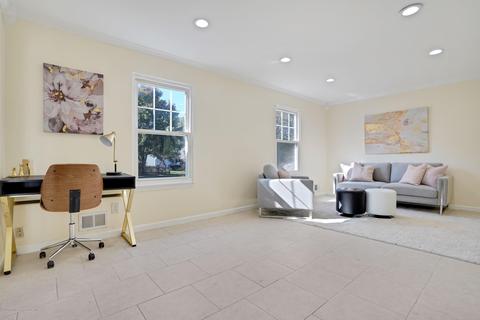 16 Kiwi Loop, Howell, NJ 07731 photo 4