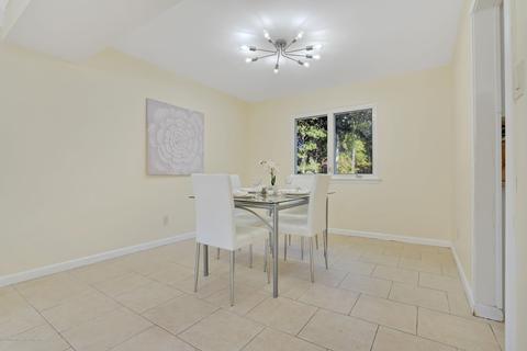 16 Kiwi Loop, Howell, NJ 07731 photo 8