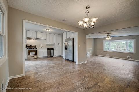 24 Pine Rd, Howell, NJ 07731 photo 5