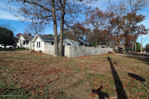 1836 Whitcomb Rd, Forked River, NJ 08731 photo 3