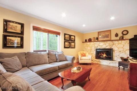 5 Seven Oaks Dr, Holmdel, NJ 07733 photo 12