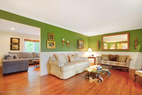 5 Seven Oaks Dr, Holmdel, NJ 07733 photo 4
