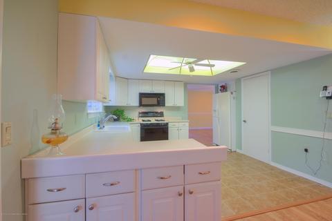 9 Norwick Dr, Forked River, NJ 08731 photo 6