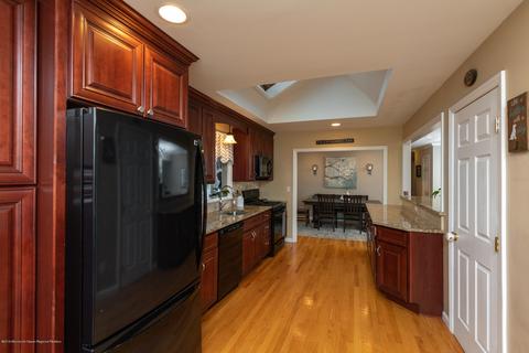 2 Gary Dr, Middletown, NJ 07748 photo 8