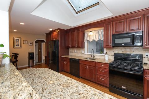 2 Gary Dr, Middletown, NJ 07748 photo 12