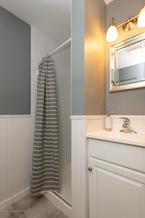 2 Gary Dr, Middletown, NJ 07748 photo 28