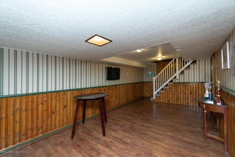 2 Gary Dr, Middletown, NJ 07748 photo 32