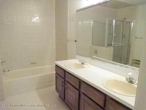25 S Baker Dr, Jackson, NJ 08527 photo 8