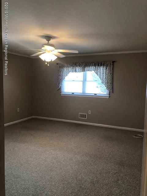 545 Harris Ave, Brielle, NJ 08730 photo 3