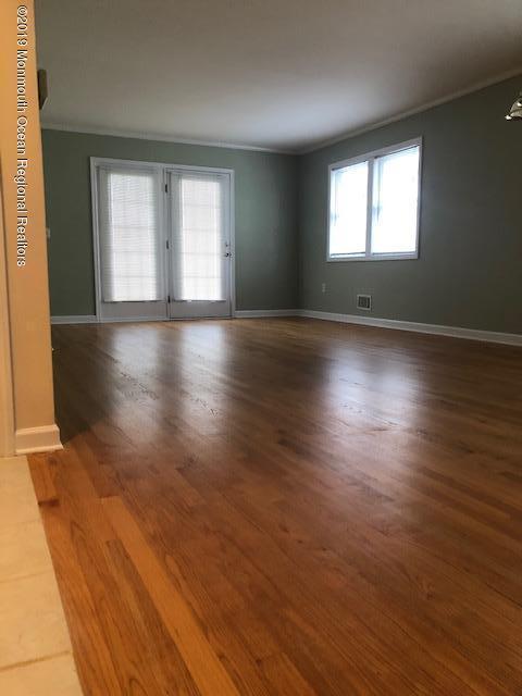 545 Harris Ave, Brielle, NJ 08730 photo 2