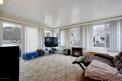27 Barbara Ct, Waretown, NJ 08758 photo 13