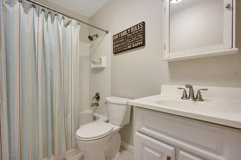 27 Barbara Ct, Waretown, NJ 08758 photo 17