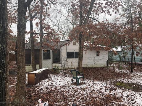 27 Willow St, Waretown, NJ 08758 photo 2