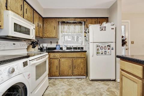 622 Oak Leaf St, Jackson, NJ 08527 photo 10
