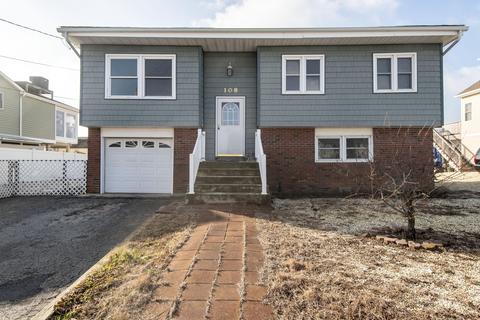 108 E Potomac Dr, Little Egg Harbor, NJ 08087 photo 2