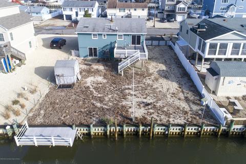 108 E Potomac Dr, Little Egg Harbor, NJ 08087 photo 6