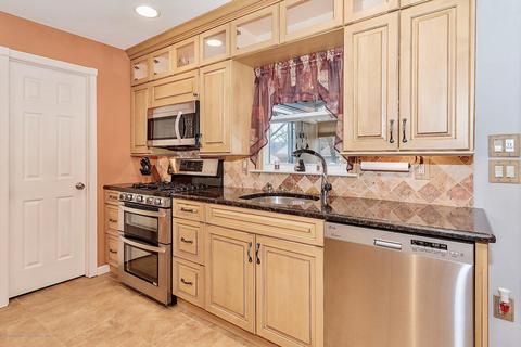 341 Delaware Dr, Brick, NJ 08723 photo 10