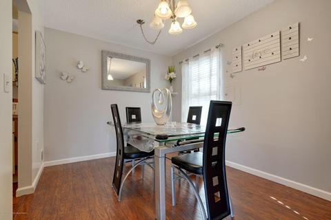 208 Violet Ln, Jackson, NJ 08527 photo 6