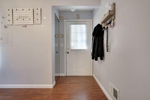 208 Violet Ln, Jackson, NJ 08527 photo 5