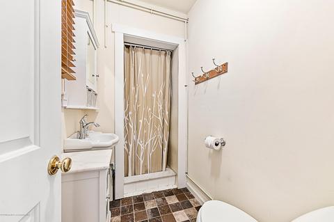 111 E 27th St, Ship Bottom, NJ 08008 photo 20