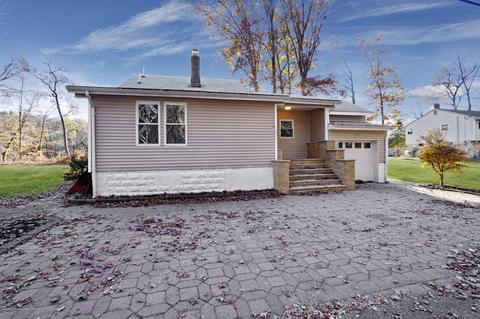 271 Riverlawn Dr, Wayne, NJ 07470 photo 1