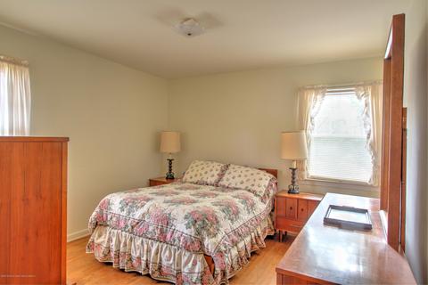 210 Avon Rd, Pine Beach, NJ 08741 photo 11