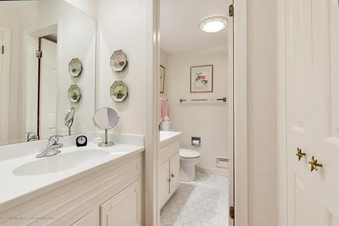 1 Berkeley Sq, Brielle, NJ 08730 photo 17