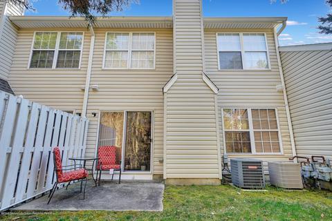 702 Carnation Dr, Brick, NJ 08724 photo 32