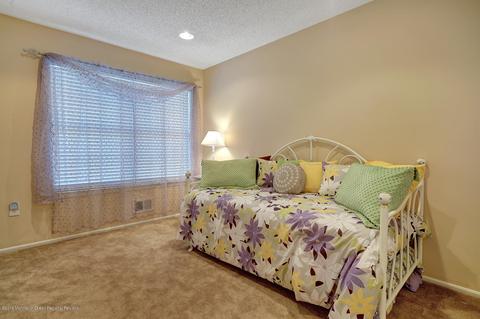702 Carnation Dr, Brick, NJ 08724 photo 27