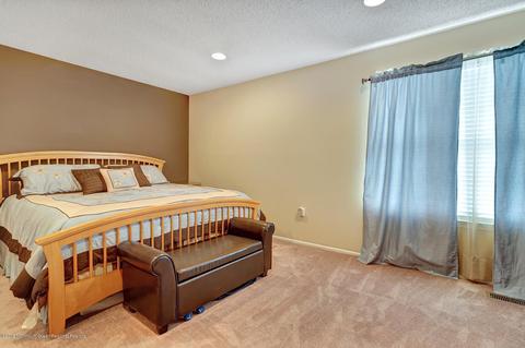702 Carnation Dr, Brick, NJ 08724 photo 18